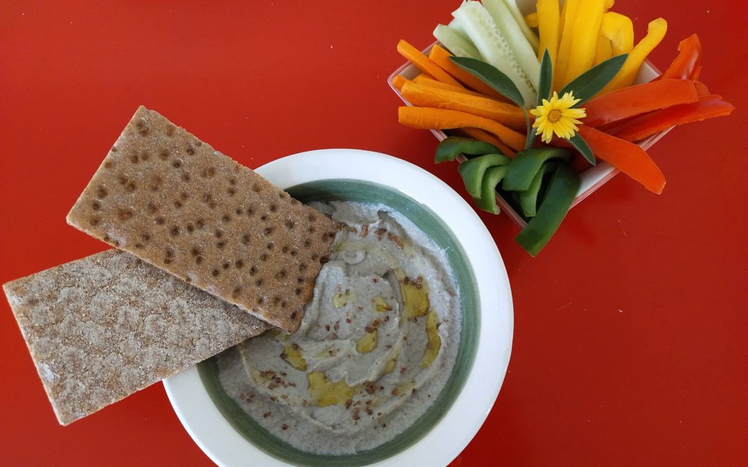 Babaganoush con crudités y tostadas-cena